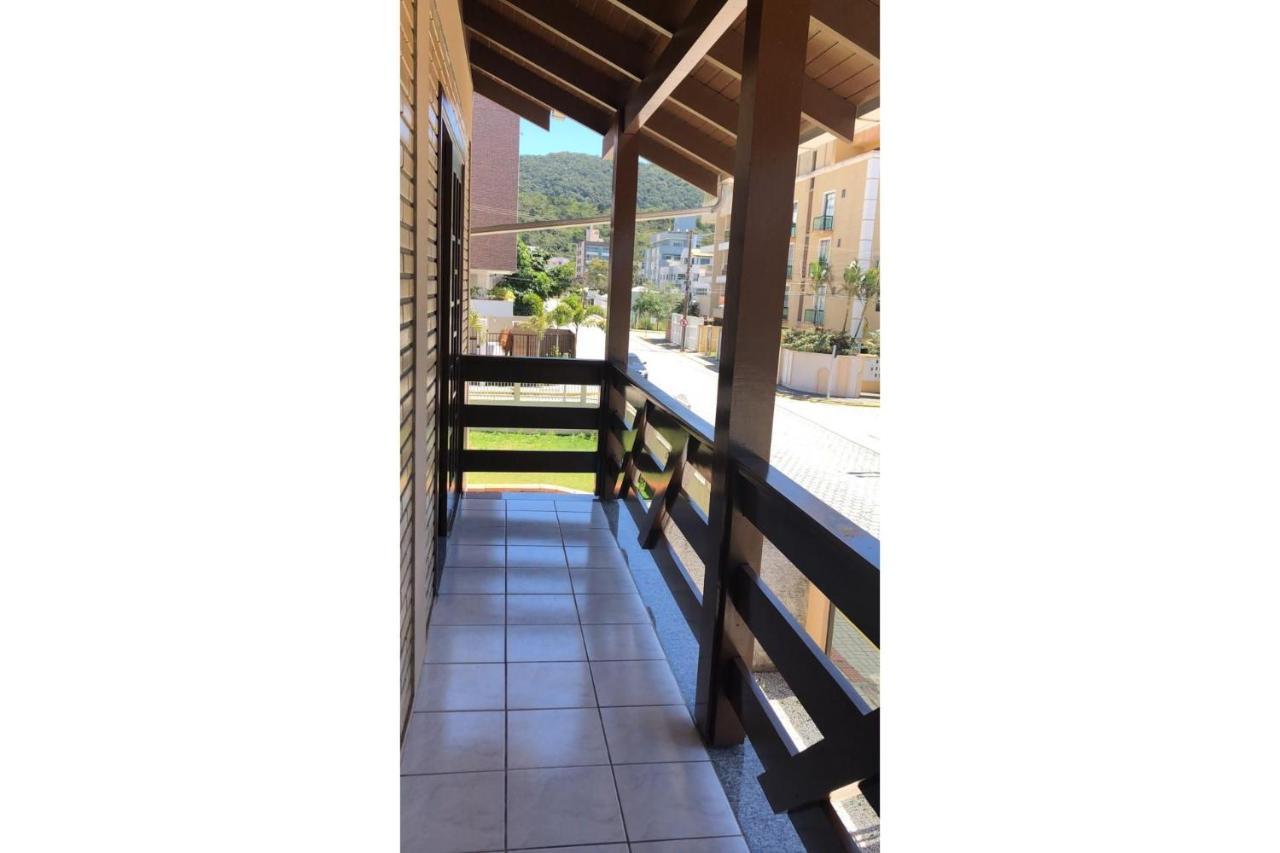 Casa Em Bombinhas Almeida E Moraes Perto Da Praia Exteriör bild